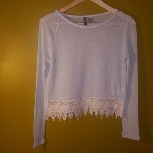 Dainty cropped sweater